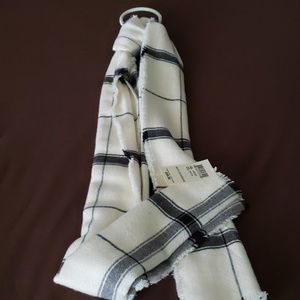 Lucky Brand Accessories - Scarf Lucky Brand Accessories - Scarf